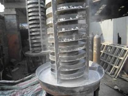 垂直式斗式提升機響的影機對磨壽垂引命牽提的鏈