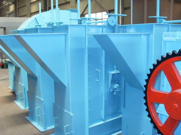 斗式提升機在運行時如果異常響動，其原因不外乎如下幾種(斗式提升機在運轉過程中,操作人員注意)